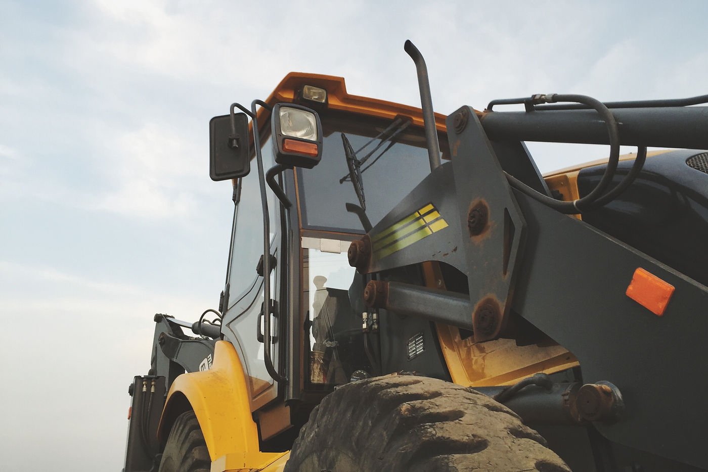 Excavator and heavy equipment cleaning
