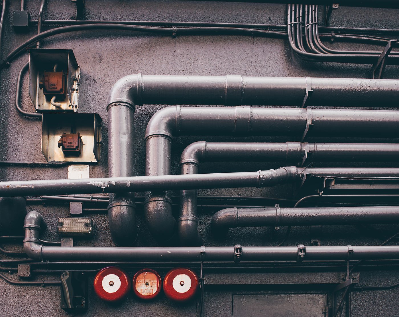 Industrial pipe network cleaned with dry ice blasting
